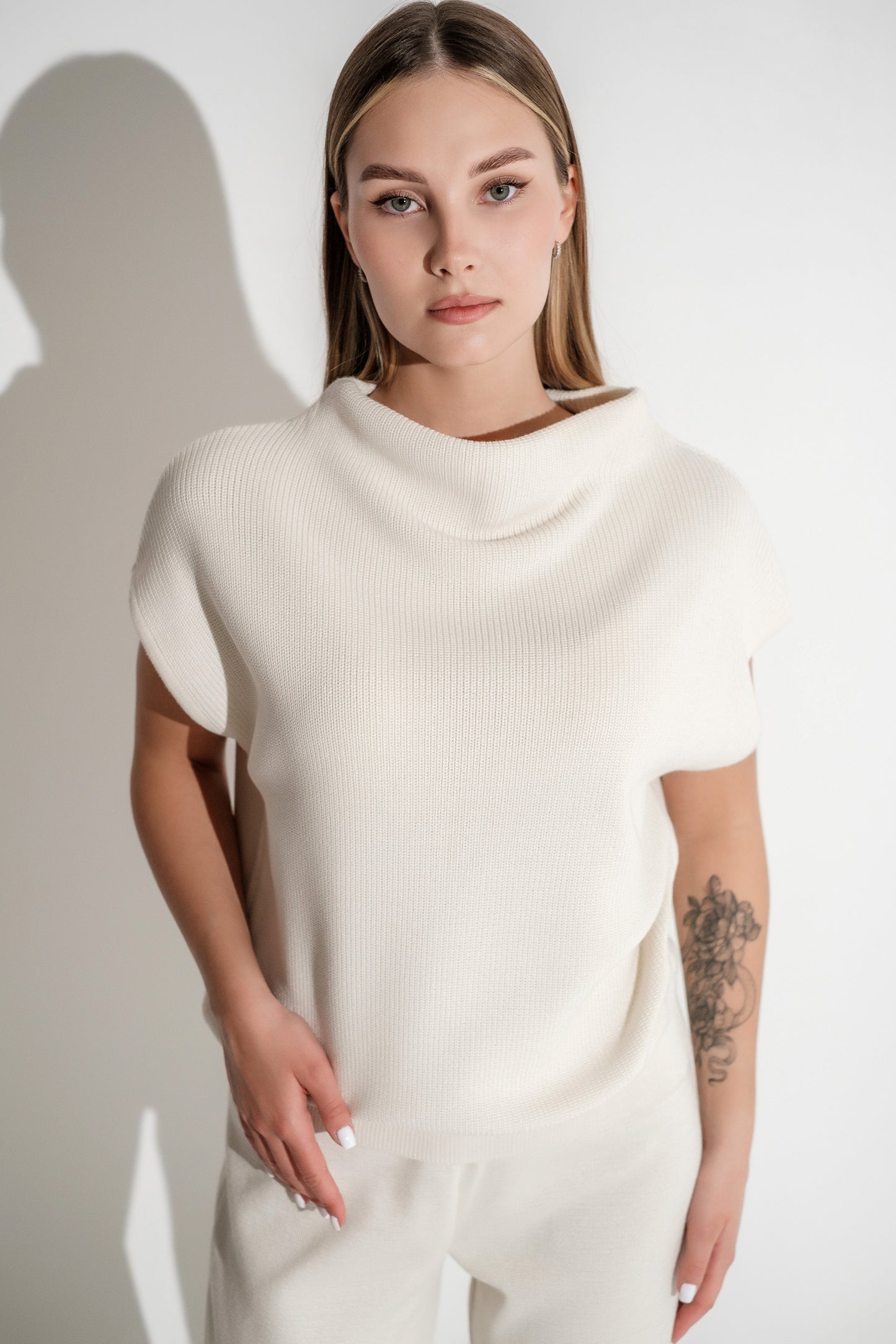 COWL VEST RIBED TRIM IN OFF WHITE