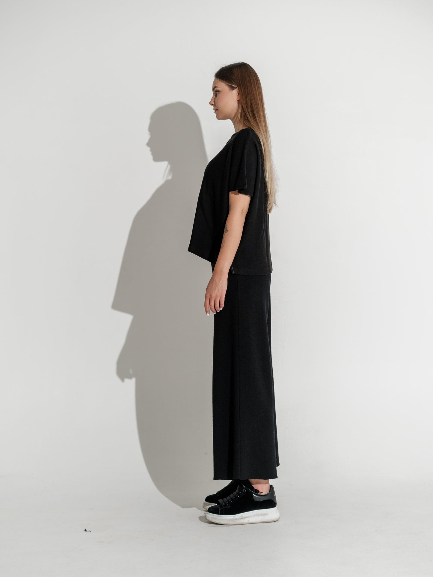 OFFICE TOP IN BLACK