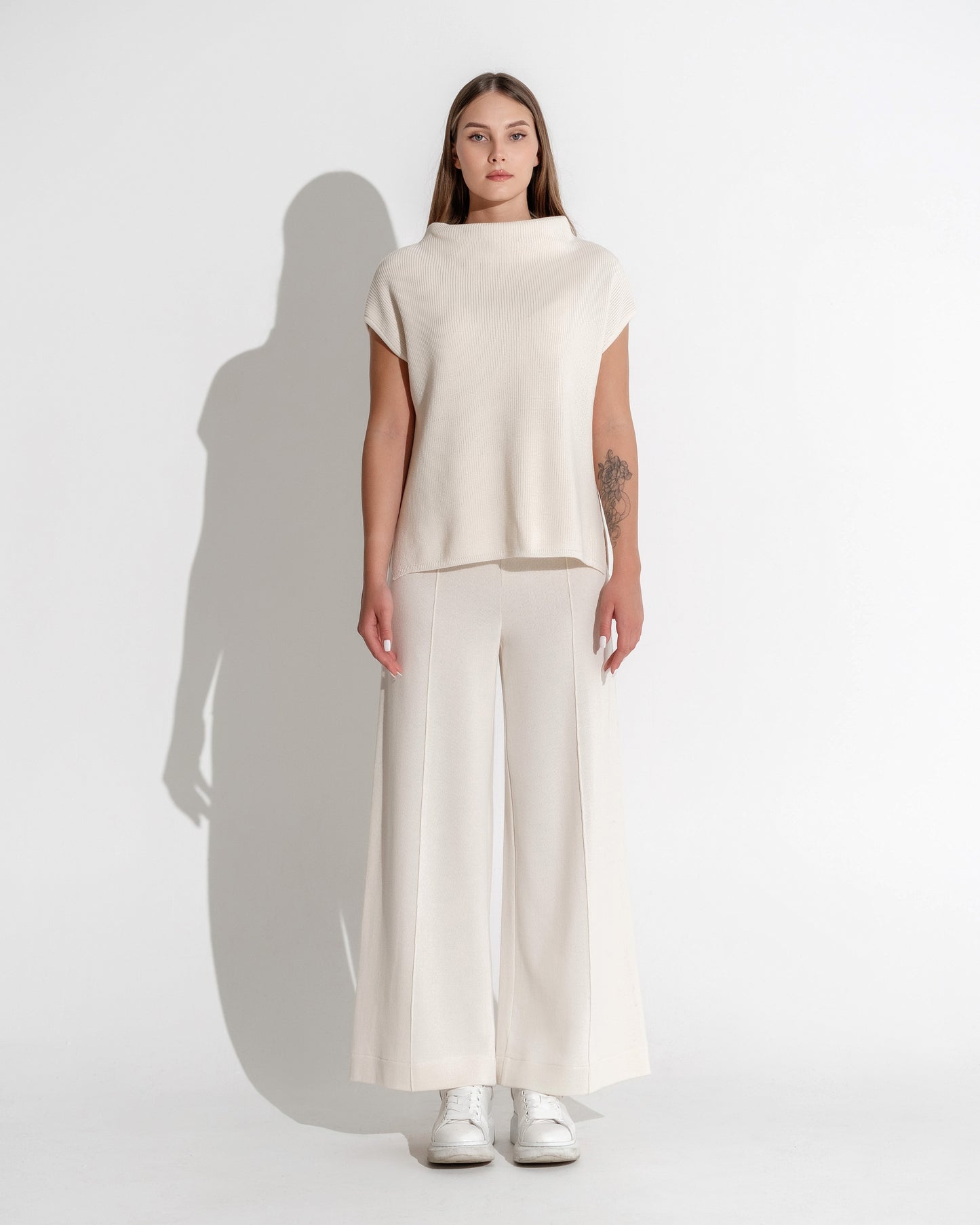 COWL NECKED STRAIGHT VEST