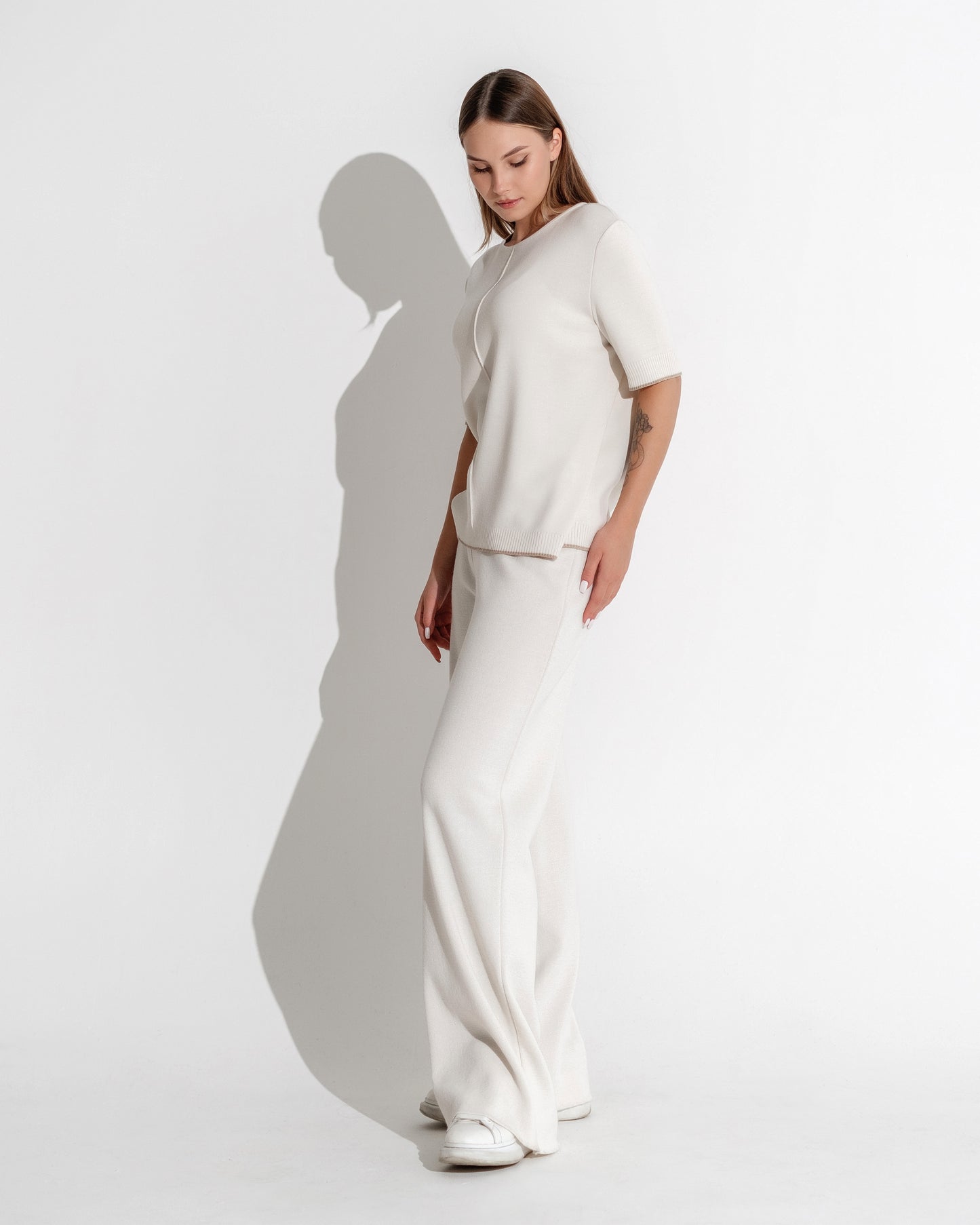 T-SHIRT OFF WHITE