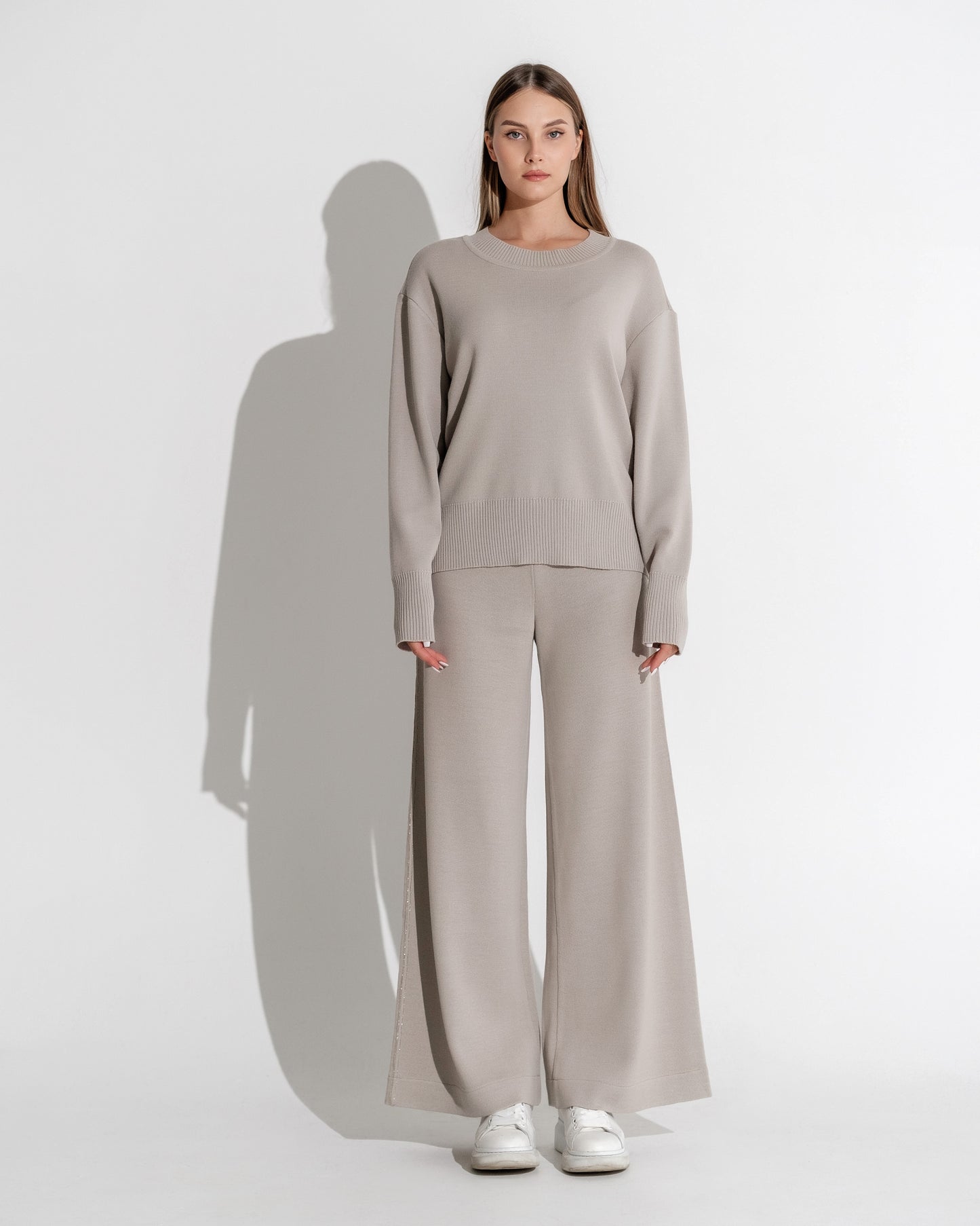 ROUND NECKED SHORT JUMPER