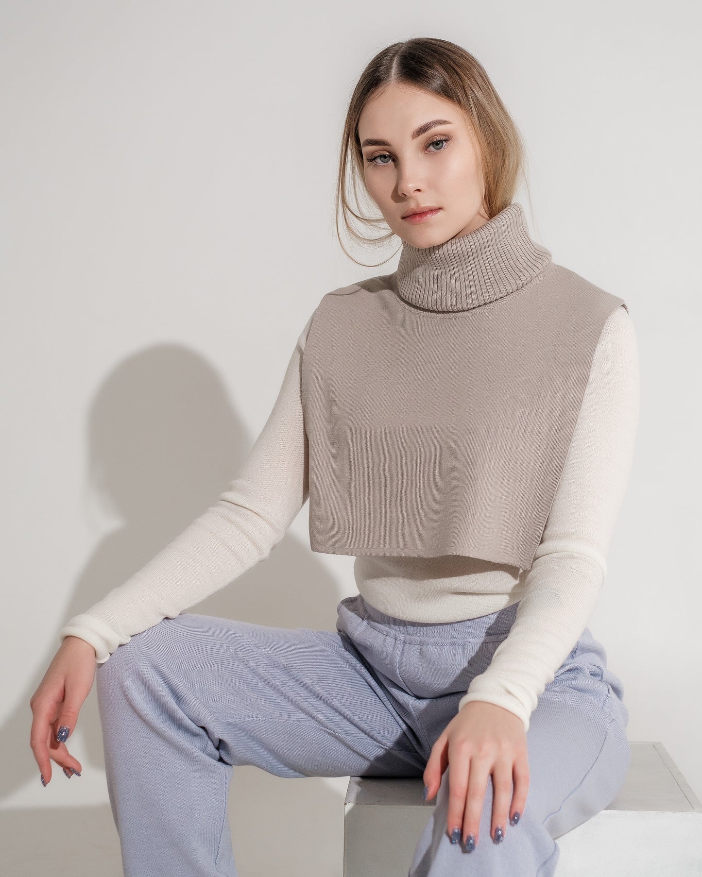ROLL SCARF in light gray