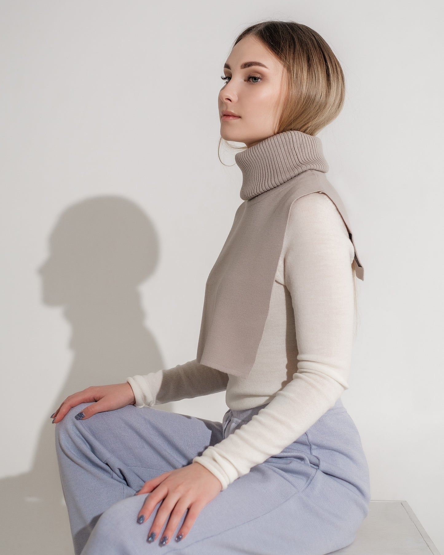 ROLL SCARF in light gray