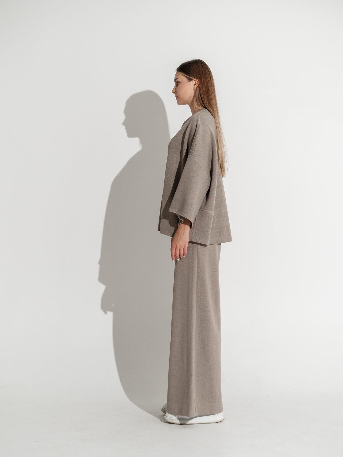 WIDE PANTS IN TAUPE
